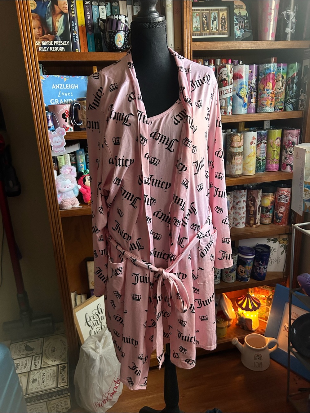 Juicy Couture Pink Logo-Print Robe & Matching Chemise